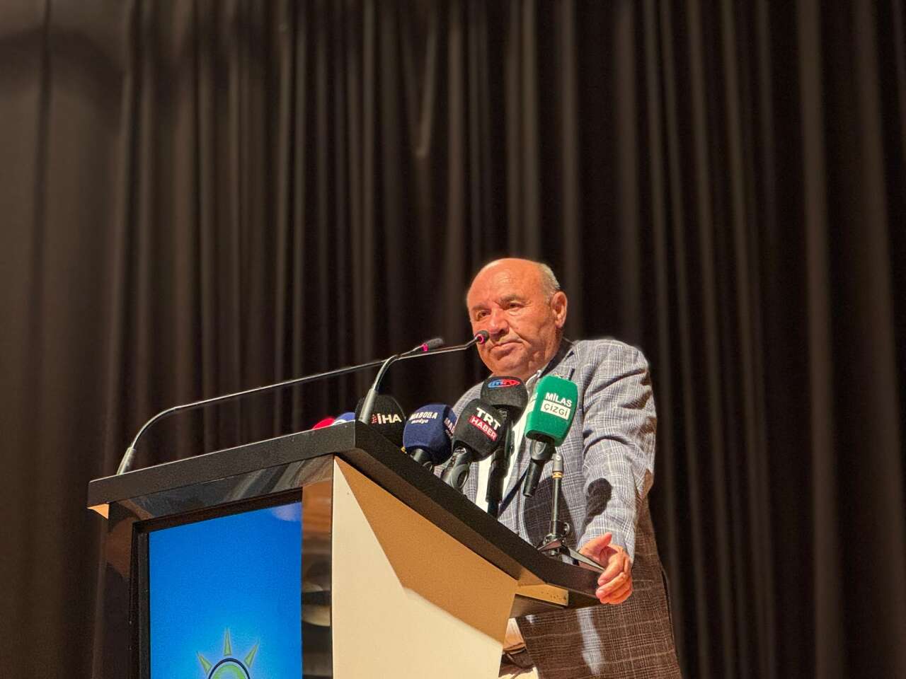 Bakan Dr. Osman Aşkın Bak: “Marmaris’te Yüzme Havuzunu Kapatan Başkana İnat Olimpik Yüzme Havuzu Yapacağız” 3